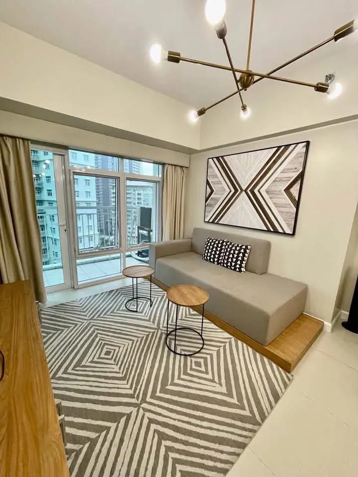 Two Serendra Red Oak Tower BGC 3베드룸 렌트