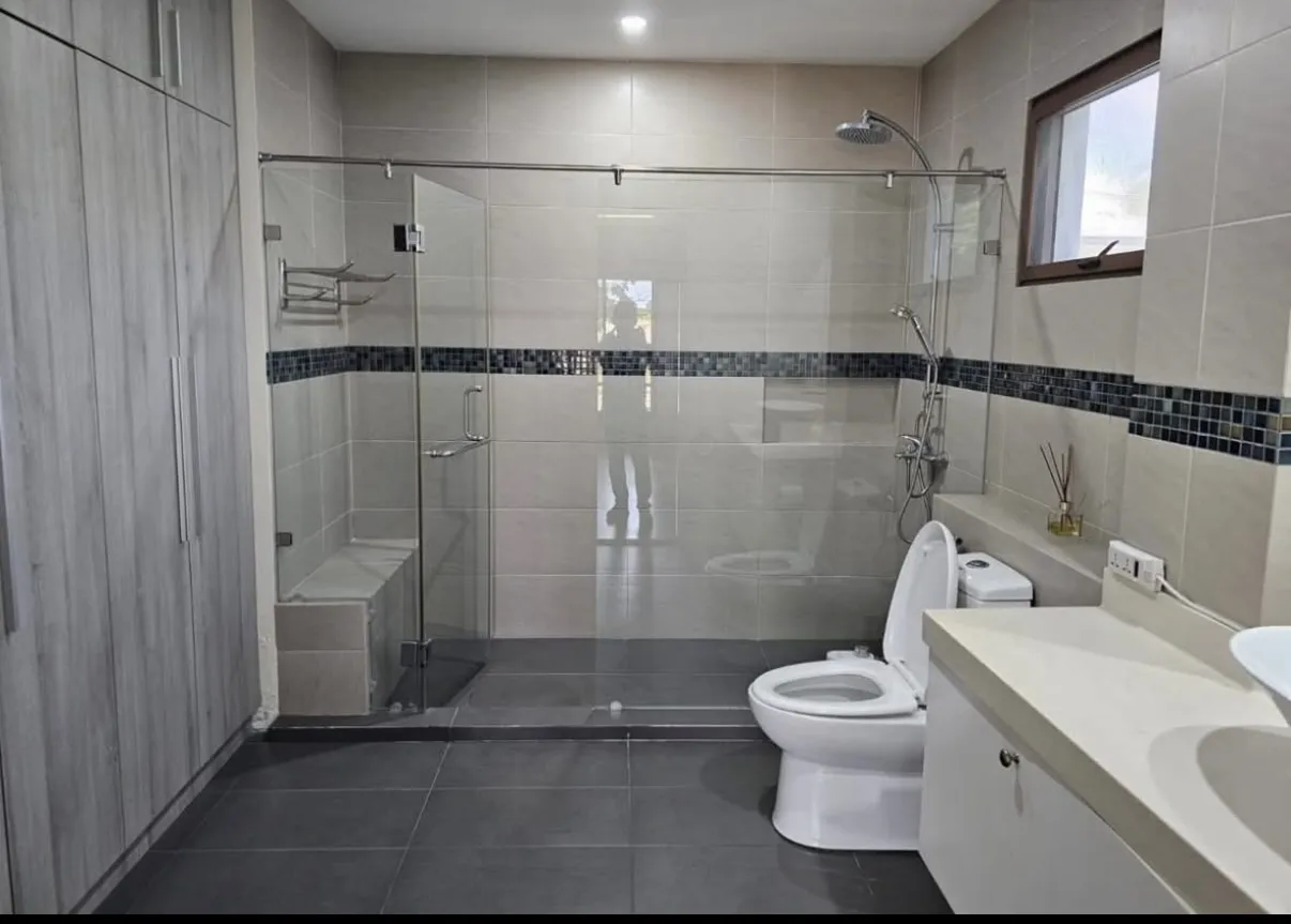 아얄라 알라방 4베드 럭셔리 하우스 렌트 | 400sqm 프리미엄 레지던스