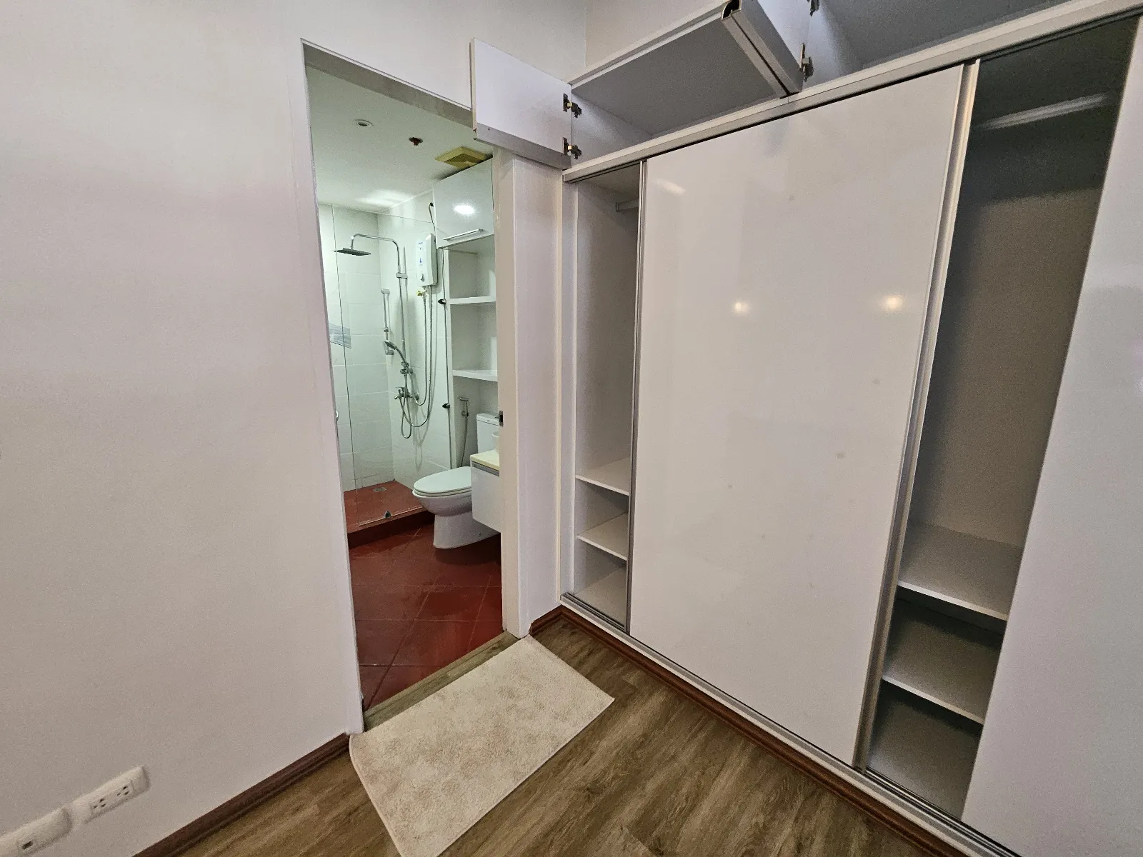Levles Condo